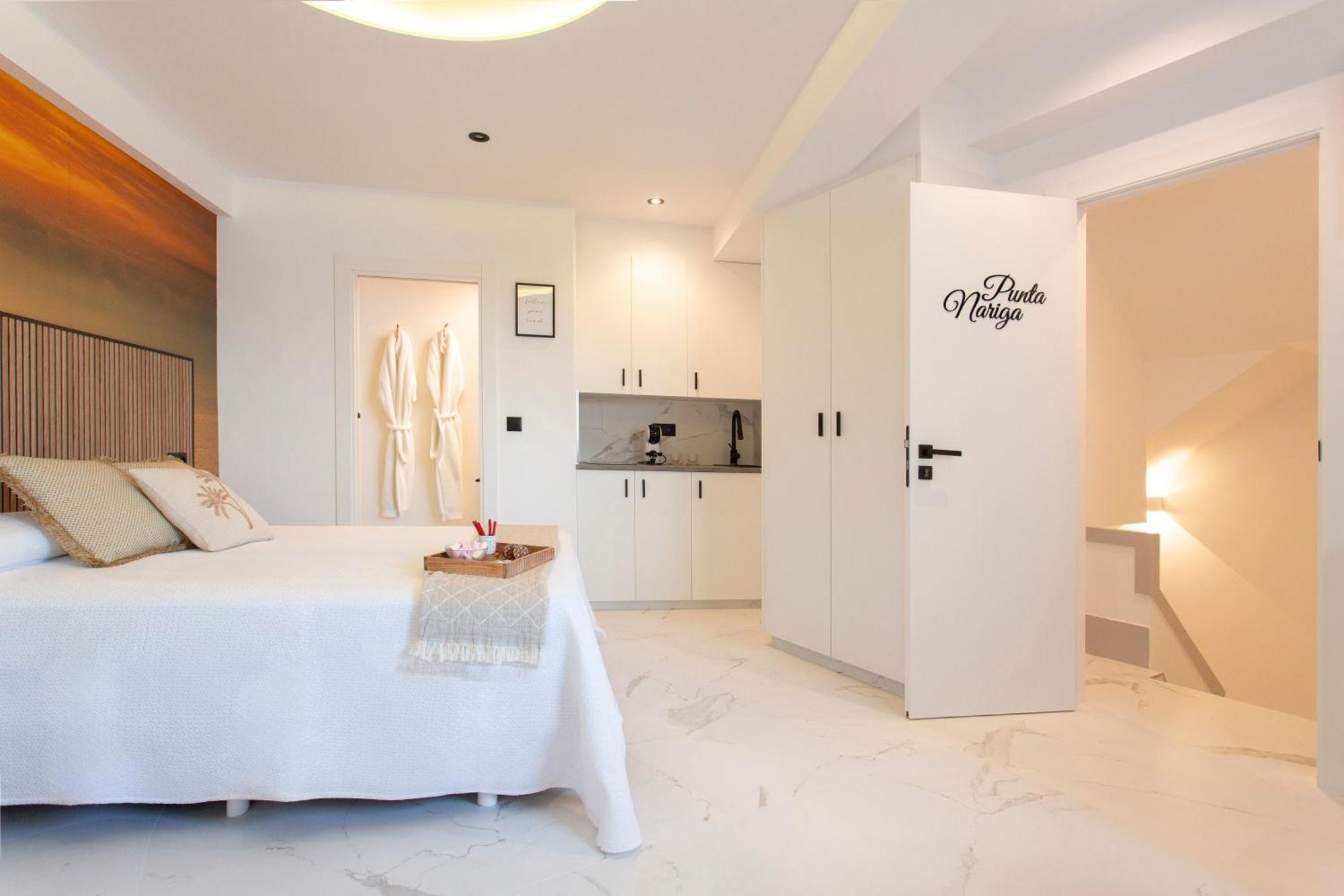 Apartamentos Triple M Малпика Екстериор снимка